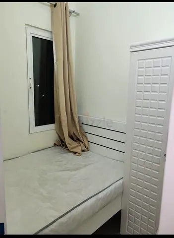 Single lady or couple partition available in discovery gardens