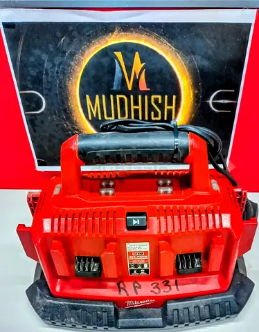 Milwaukee M18(6 Port Charger)