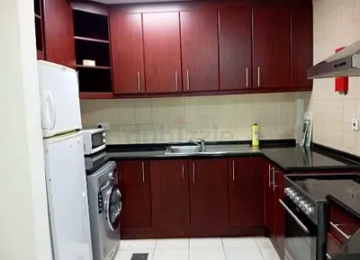 Single lady or couple partition available in discovery gardens