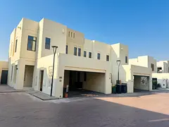 Elegant 4-Bedroom Villa with Maid's Room, Study &amp; Full Amenities in Mira Oasis 2