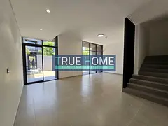 Middle Unit | Upgraded | Fully Furnished