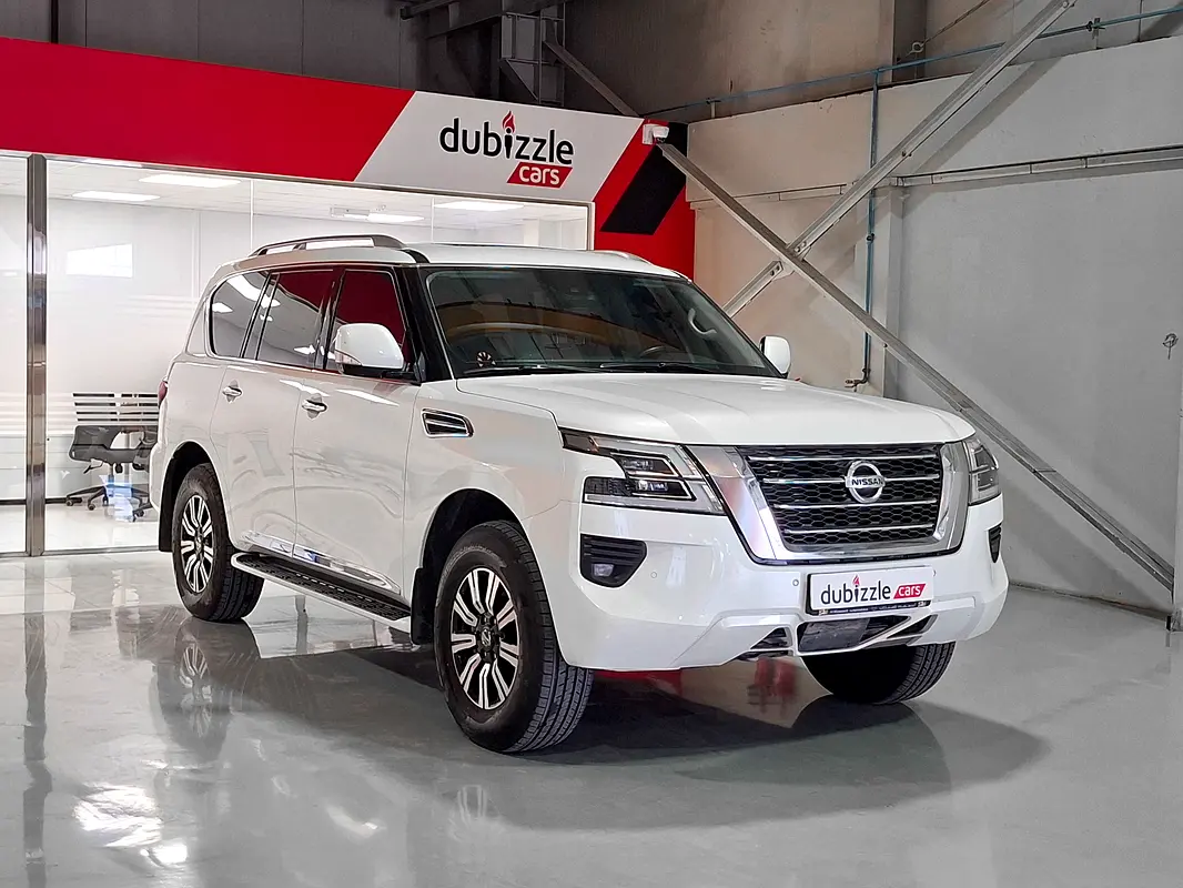 Nissan Patrol 2021 — photo 1 of 14
