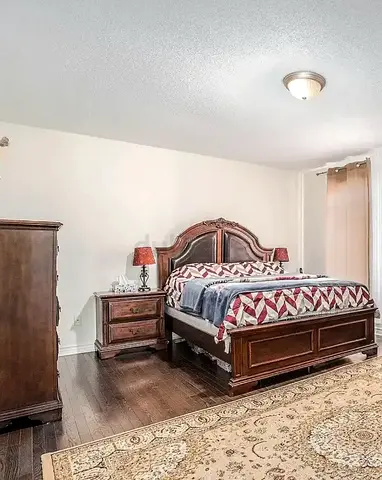 7 piece wooden bedroom set in great condition for SALE