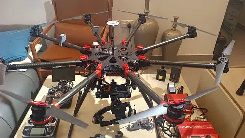 DJI SPREADING WINGS S1000 (BRAND NEW) WITH CANON CAMERA