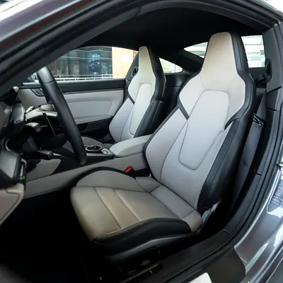 صورة 2 لـ 2025 Porsche 911