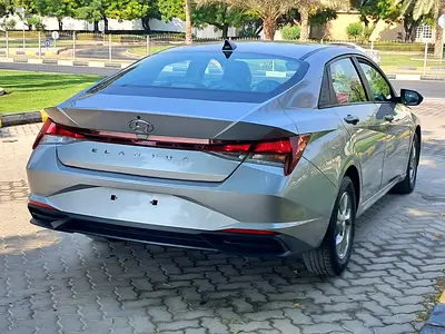 2021 Hyundai ELANTRA 照片 5