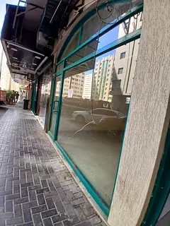 Very Spacious Shop Best For Saloon In Al Qasmia Sharjah 50k Only