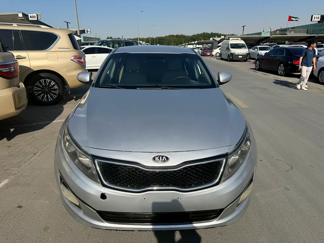 Kia Optima 2016 — photo 1 of 10