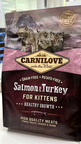 Carnilove Salmon  Turkey for Kittens 2kg