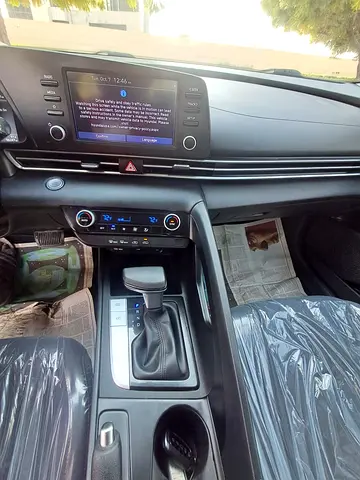 2021 Hyundai ELANTRA 照片 12