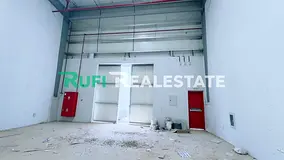 Warehouse For Rent in Umm Al Quwain