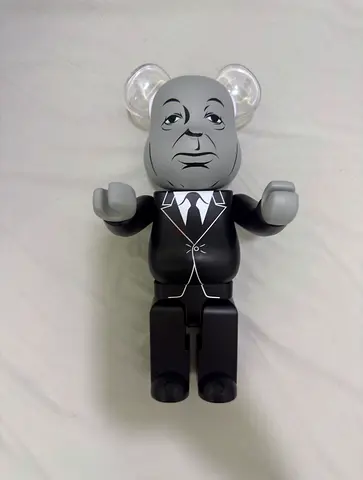Alfred hitchcock bearbrick
