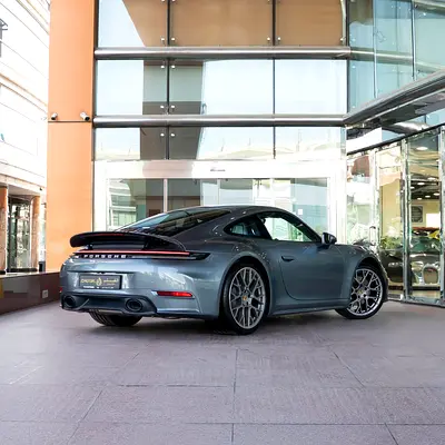 صورة 9 لـ 2025 Porsche 911