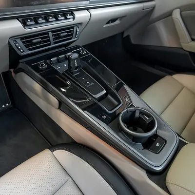 صورة 4 لـ 2025 Porsche 911