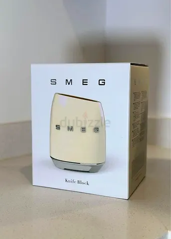 Smeg knife set brand new