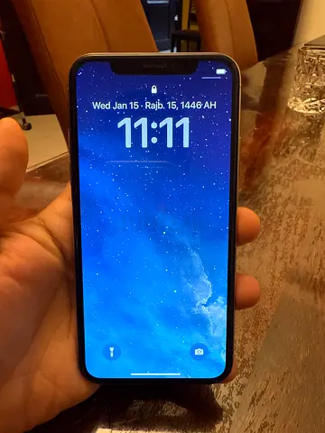 iPhone X 64GB Silver With Box