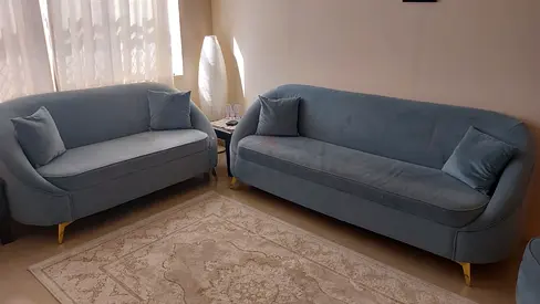 Sofas 7 seats like new