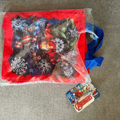 Brand New Avengers Small bag Aed 5