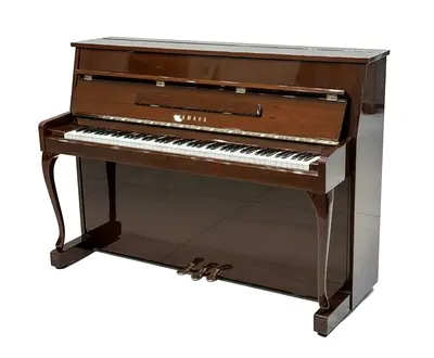 Yamaha L102 Upright Piano – Walnut (Reconditioned)