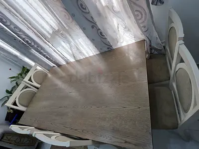 Dinning table for sale