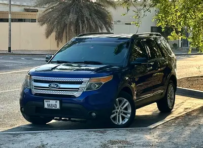 XLT 7 seaters 4X4 not negotiable price السعر نهائي