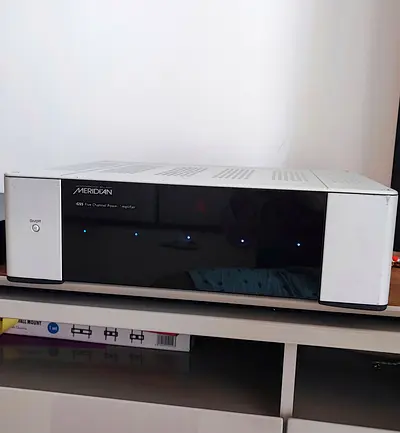 Audiophile full balanced power Amplifier Meridian