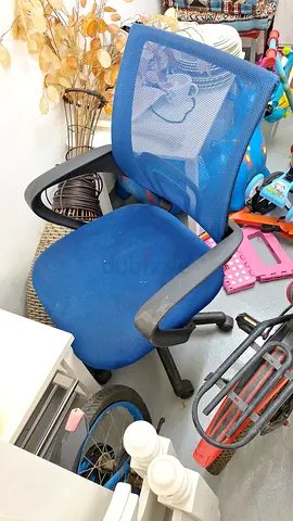 Blue Office Chair in Good Condition