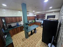 Ready-to-move-in villa, fully furnished with water, electricity, and air conditioning. Enjoy a luxur