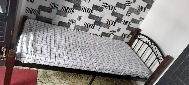 Comfortable Single Bed with Modern Design