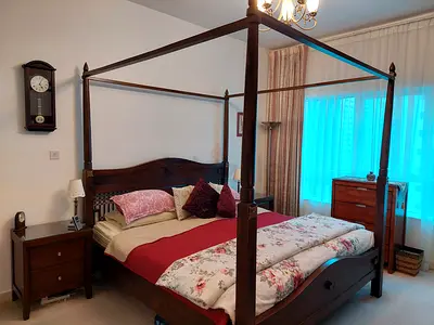 FOUR-POSTER BED SET