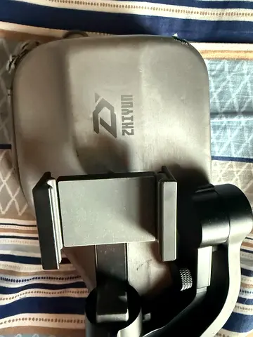 zhiyun smooth Q, mobile gimbal