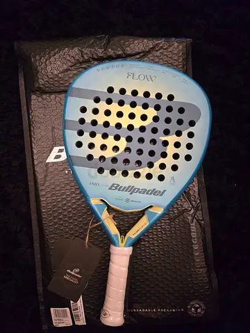 Bullpadel Flow Woman 2025 Padel Racket