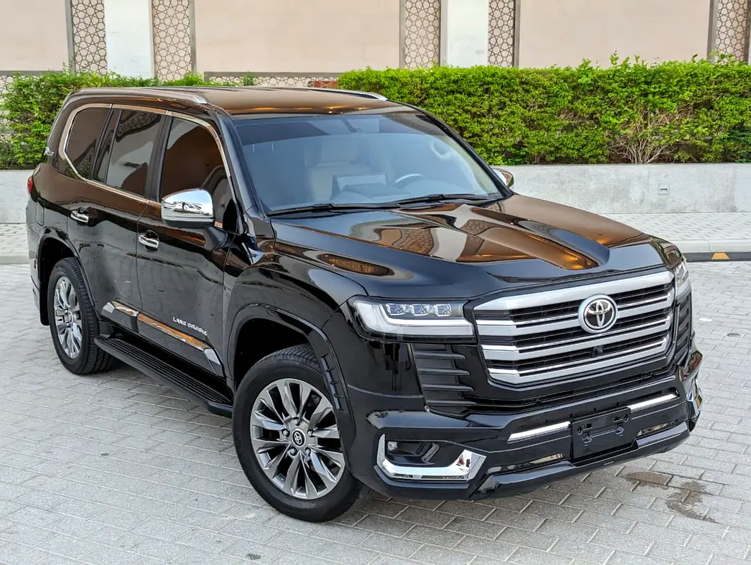 Toyota Land Cruiser 2014 — photo 1 of 20