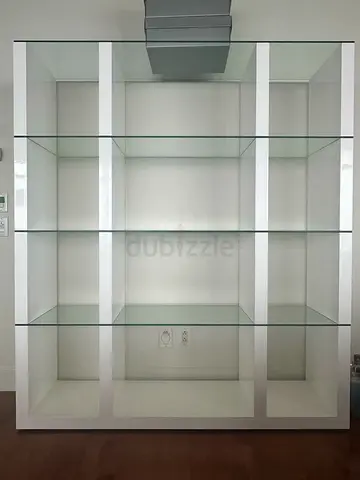 shelf in white