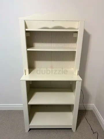 baby room shelving changing table