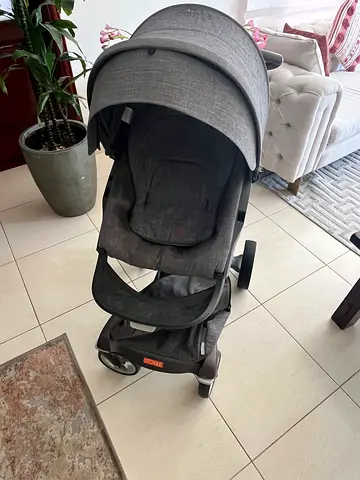 Comfy and Stylish Stroller for Your Little One stokke full set in a perfect working condition