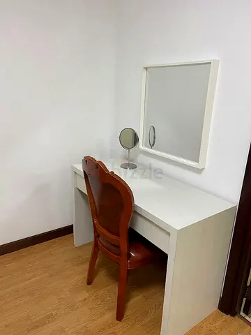 Elegant and Minimalist Study Table with Mirror