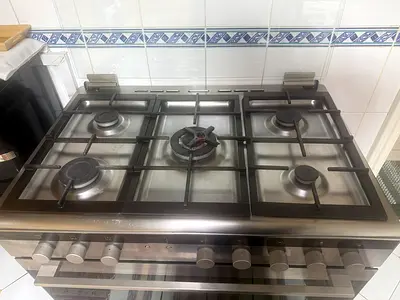 High-Quality 5-Burner Gas Stove for Sale