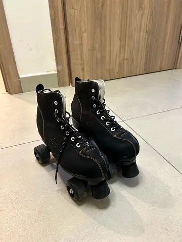 Classic Roller Skates for Sale(42 EU)