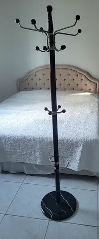 Elegant Coat Rack with Stylish Design