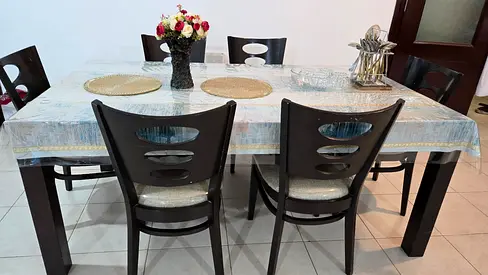 Stylishly Modern Dining Set with Elegant Chair Design