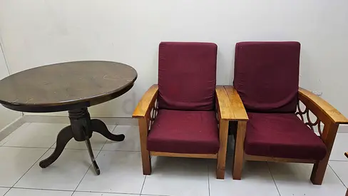 Sturdy and Comfortable Wooden Chairs with Round Table