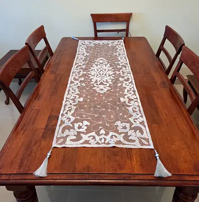 Table runner + 6 placements