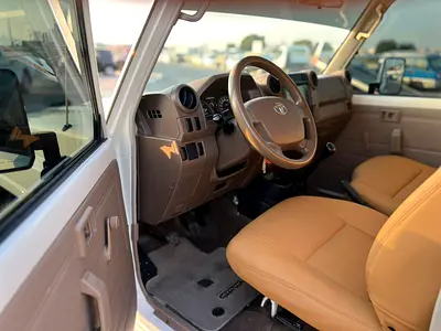 2018 Toyota LAND CRUISER 照片 11