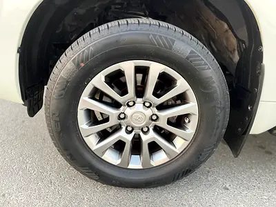 صورة 20 لـ 2020 Toyota PRADO