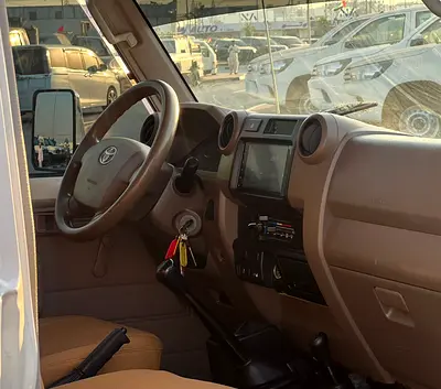 2018 Toyota LAND CRUISER 照片 15