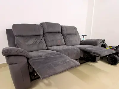 Reclining sofa