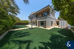 Exclusive | Upgraded | 5 Beds | Landscaped