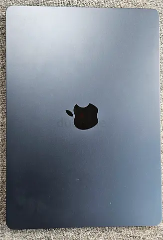 MacBook Air M3 2024 13inch | 8GB 256GB Storage | Battery 95% | 
Charger included