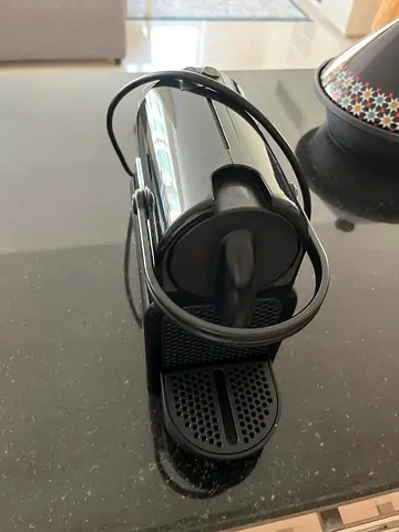 Nespresso Inissia black